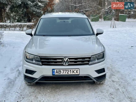 Белый Фольксваген Тигуан, объемом двигателя 1.98 л и пробегом 95 тыс. км за 16200 $, фото 1 на Automoto.ua