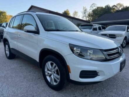 Белый Фольксваген Тигуан, объемом двигателя 2 л и пробегом 67 тыс. км за 10500 $, фото 1 на Automoto.ua