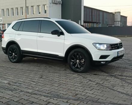Белый Фольксваген Тигуан, объемом двигателя 2 л и пробегом 144 тыс. км за 16650 $, фото 1 на Automoto.ua