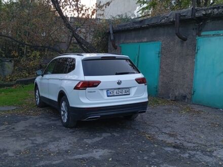 Белый Фольксваген Тигуан, объемом двигателя 2 л и пробегом 60 тыс. км за 20500 $, фото 1 на Automoto.ua