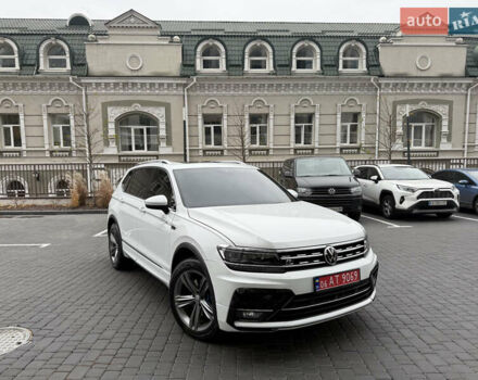 Белый Фольксваген Тигуан, объемом двигателя 1.98 л и пробегом 157 тыс. км за 22500 $, фото 1 на Automoto.ua