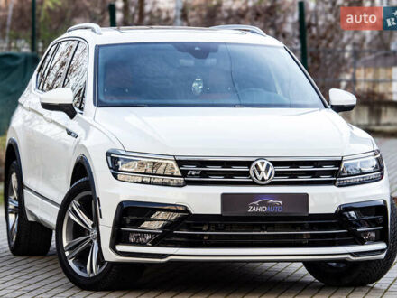 Белый Фольксваген Тигуан, объемом двигателя 1.98 л и пробегом 111 тыс. км за 24900 $, фото 1 на Automoto.ua