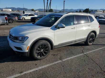 Білий Фольксваген Тігуан, об'ємом двигуна 2 л та пробігом 120 тис. км за 3600 $, фото 1 на Automoto.ua