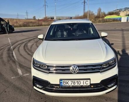 Белый Фольксваген Тигуан, объемом двигателя 1.98 л и пробегом 160 тыс. км за 29000 $, фото 1 на Automoto.ua
