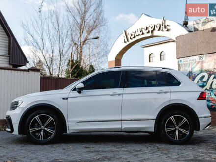 Фольксваген Тигуан 2018 в Покровск (Красноармейск) на Automoto.ua Белый Фольксваген Тигуан, объемом двигателя 1.97 л и пробегом 147 тыс. км за 28400 $, фото 1 на Automoto.ua