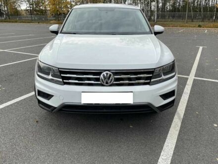 Белый Фольксваген Тигуан, объемом двигателя 2 л и пробегом 101 тыс. км за 13568 $, фото 1 на Automoto.ua