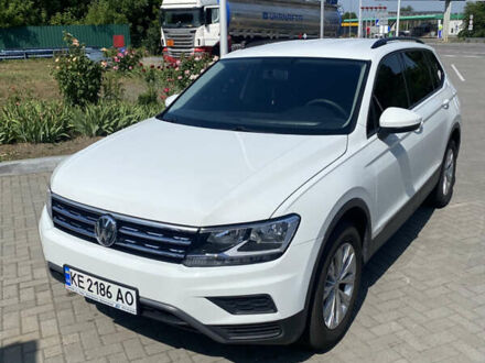 Фольксваген Тигуан 2018 в Днепре (Днепропетровске) на Automoto.ua Белый Фольксваген Тигуан, объемом двигателя 1.98 л и пробегом 116 тыс. км за 18000 $, фото 1 на Automoto.ua