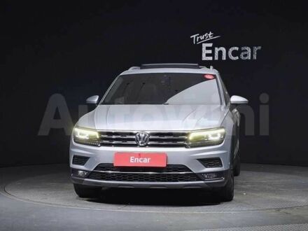 Белый Фольксваген Тигуан, объемом двигателя 2 л и пробегом 57 тыс. км за 16200 $, фото 1 на Automoto.ua