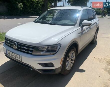 Білий Фольксваген Тігуан, об'ємом двигуна 1.98 л та пробігом 77 тис. км за 19999 $, фото 1 на Automoto.ua