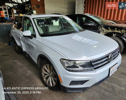 Белый Фольксваген Тигуан, объемом двигателя 2 л и пробегом 100 тыс. км за 11600 $, фото 1 на Automoto.ua