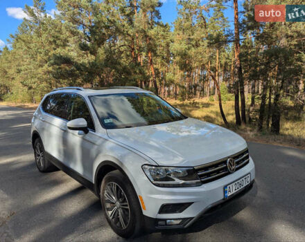 Белый Фольксваген Тигуан, объемом двигателя 1.98 л и пробегом 105 тыс. км за 21950 $, фото 1 на Automoto.ua
