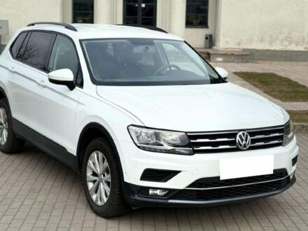 Білий Фольксваген Тігуан, об'ємом двигуна 2 л та пробігом 54 тис. км за 11700 $, фото 1 на Automoto.ua