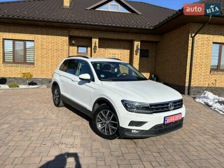 Фольксваген Тигуан 2019 в Луцке на Automoto.ua Белый Фольксваген Тигуан, объемом двигателя 1.98 л и пробегом 186 тыс. км за 24999 $, фото 1 на Automoto.ua