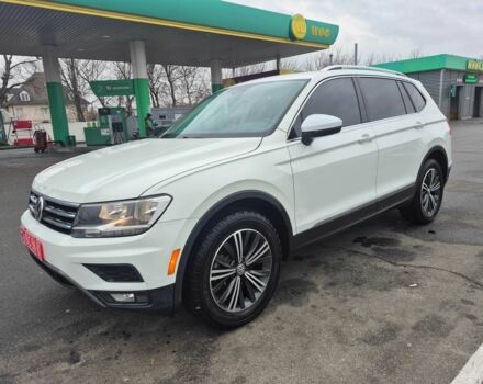 Белый Фольксваген Тигуан, объемом двигателя 2 л и пробегом 99 тыс. км за 17900 $, фото 1 на Automoto.ua