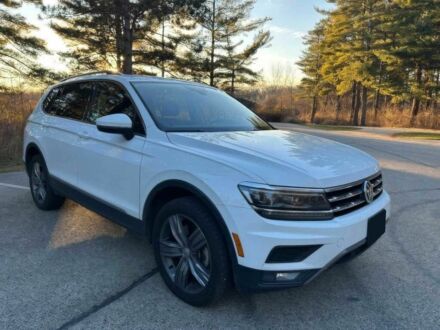 Белый Фольксваген Тигуан, объемом двигателя 2 л и пробегом 38 тыс. км за 14000 $, фото 1 на Automoto.ua