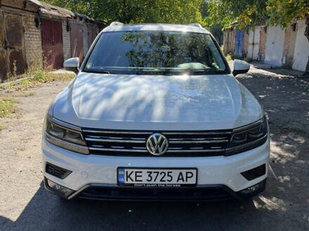 Белый Фольксваген Тигуан, объемом двигателя 1.98 л и пробегом 135 тыс. км за 24800 $, фото 1 на Automoto.ua