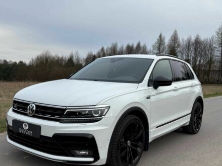 Фольксваген Тигуан 2019 в Сумах на Automoto.ua Белый Фольксваген Тигуан, объемом двигателя 2 л и пробегом 83 тыс. км за 16890 $, фото 1 на Automoto.ua