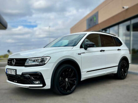 Белый Фольксваген Тигуан, объемом двигателя 1.98 л и пробегом 59 тыс. км за 22000 $, фото 1 на Automoto.ua