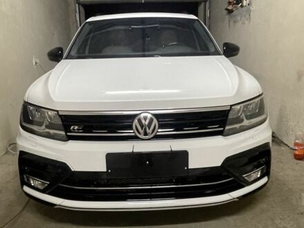 Фольксваген Тигуан 2019 в Черновцах на Automoto.ua Белый Фольксваген Тигуан, объемом двигателя 2 л и пробегом 145 тыс. км за 24000 $, фото 1 на Automoto.ua