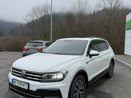 Белый Фольксваген Тигуан, объемом двигателя 1.98 л и пробегом 158 тыс. км за 21500 $, фото 1 на Automoto.ua