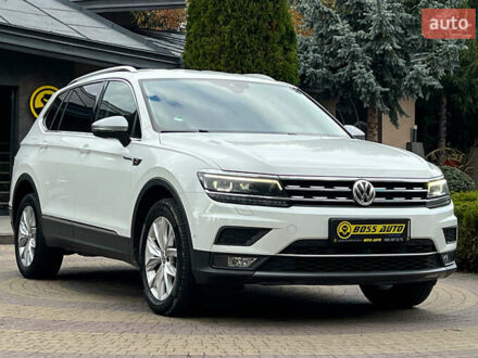 Белый Фольксваген Тигуан, объемом двигателя 1.97 л и пробегом 191 тыс. км за 27500 $, фото 1 на Automoto.ua
