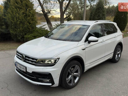 Белый Фольксваген Тигуан, объемом двигателя 1.98 л и пробегом 87 тыс. км за 28900 $, фото 1 на Automoto.ua