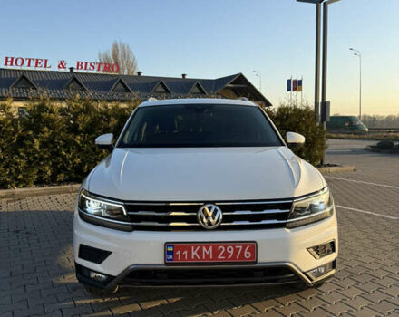 Белый Фольксваген Тигуан, объемом двигателя 2 л и пробегом 103 тыс. км за 22500 $, фото 1 на Automoto.ua