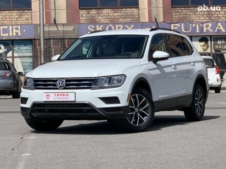 Білий Фольксваген Тігуан, об'ємом двигуна 0 л та пробігом 10 тис. км за 31000 $, фото 1 на Automoto.ua