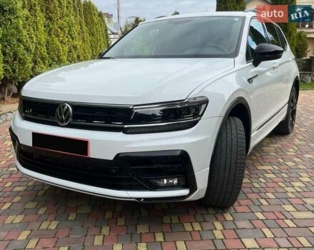 Белый Фольксваген Тигуан, объемом двигателя 0 л и пробегом 43 тыс. км за 22400 $, фото 1 на Automoto.ua