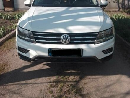 Белый Фольксваген Тигуан, объемом двигателя 2 л и пробегом 50 тыс. км за 26500 $, фото 1 на Automoto.ua