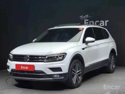 Білий Фольксваген Тігуан, об'ємом двигуна 2 л та пробігом 41 тис. км за 18000 $, фото 1 на Automoto.ua