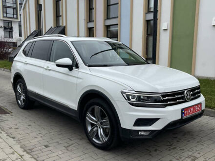 Білий Фольксваген Тігуан, об'ємом двигуна 0 л та пробігом 76 тис. км за 22700 $, фото 1 на Automoto.ua