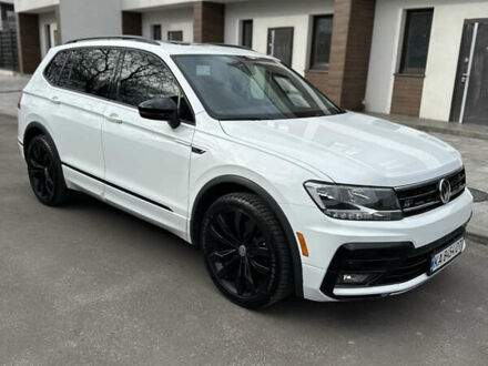 Фольксваген Тигуан 2020 в Киеве на Automoto.ua Белый Фольксваген Тигуан, объемом двигателя 2 л и пробегом 65 тыс. км за 26000 $, фото 1 на Automoto.ua