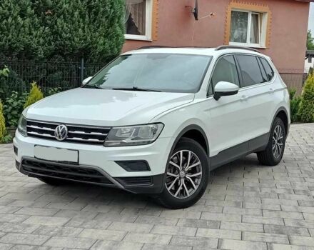 Белый Фольксваген Тигуан, объемом двигателя 2 л и пробегом 88 тыс. км за 10300 $, фото 1 на Automoto.ua