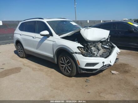 Фольксваген Тигуан 2020 в Львове на Automoto.ua Белый Фольксваген Тигуан, объемом двигателя 2 л и пробегом 75 тыс. км за 12000 $, фото 1 на Automoto.ua