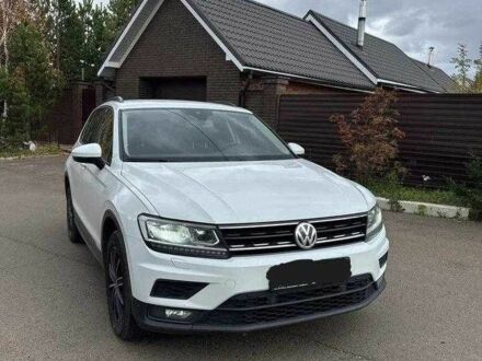 Білий Фольксваген Тігуан, об'ємом двигуна 1.4 л та пробігом 130 тис. км за 16000 $, фото 1 на Automoto.ua