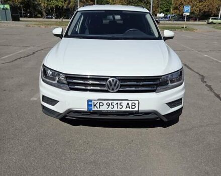 Білий Фольксваген Тігуан, об'ємом двигуна 1.98 л та пробігом 220 тис. км за 18000 $, фото 1 на Automoto.ua