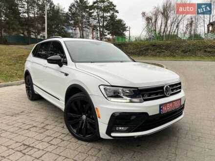 Білий Фольксваген Тігуан, об'ємом двигуна 2 л та пробігом 195 тис. км за 19500 $, фото 1 на Automoto.ua