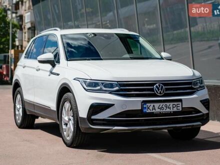 Фольксваген Тігуан 2021 у Києві на Automoto.ua Білий Фольксваген Тігуан, об'ємом двигуна 1.98 л та пробігом 106 тис. км за 34999 $, фото 1 на Automoto.ua