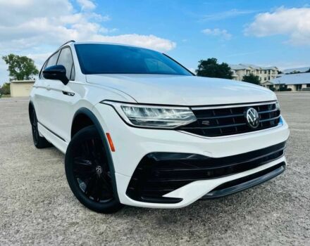 Белый Фольксваген Тигуан, объемом двигателя 2 л и пробегом 12 тыс. км за 16400 $, фото 1 на Automoto.ua