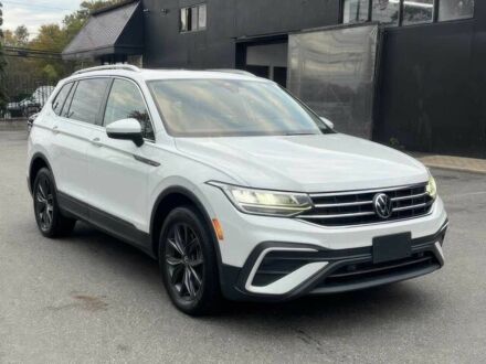 Білий Фольксваген Тігуан, об'ємом двигуна 2 л та пробігом 28 тис. км за 16400 $, фото 1 на Automoto.ua