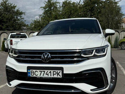 Фольксваген Тігуан 2023 у Львові на Automoto.ua Білий Фольксваген Тігуан, об'ємом двигуна 1.98 л та пробігом 34 тис. км за 40999 $, фото 1 на Automoto.ua