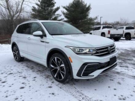 Белый Фольксваген Тигуан, объемом двигателя 2 л и пробегом 15 тыс. км за 13000 $, фото 1 на Automoto.ua