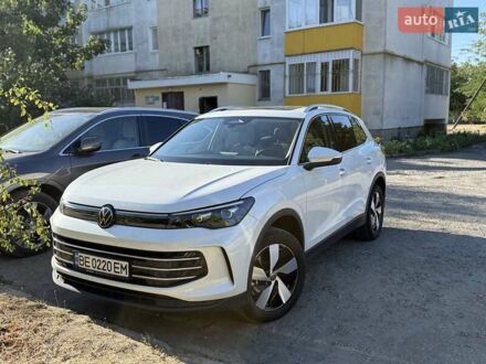 Фольксваген Тигуан 2024 в Вознесенске на Automoto.ua Белый Фольксваген Тигуан, объемом двигателя 1.97 л и пробегом 22 тыс. км за 45800 $, фото 1 на Automoto.ua