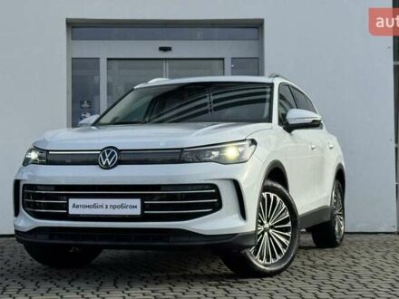 Білий Фольксваген Тігуан, об'ємом двигуна 1.97 л та пробігом 40 тис. км за 44990 $, фото 1 на Automoto.ua