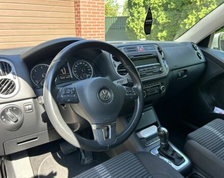 Бежевий Фольксваген Тігуан, об'ємом двигуна 2 л та пробігом 193 тис. км за 12300 $, фото 5 на Automoto.ua