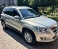 Бежевий Фольксваген Тігуан, об'ємом двигуна 2 л та пробігом 193 тис. км за 12300 $, фото 3 на Automoto.ua