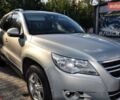 Бежевий Фольксваген Тігуан, об'ємом двигуна 1.97 л та пробігом 170 тис. км за 10000 $, фото 9 на Automoto.ua