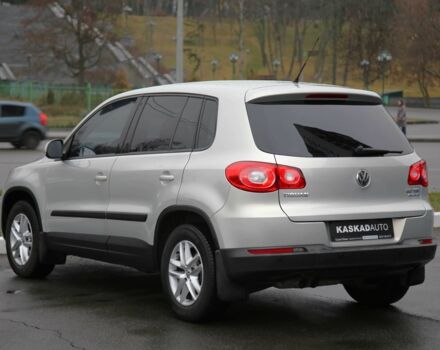 Бежевый Фольксваген Тигуан, объемом двигателя 2 л и пробегом 152 тыс. км за 10500 $, фото 3 на Automoto.ua