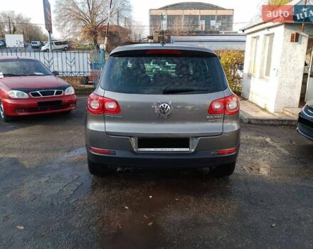 Бежевый Фольксваген Тигуан, объемом двигателя 1.98 л и пробегом 222 тыс. км за 10700 $, фото 7 на Automoto.ua